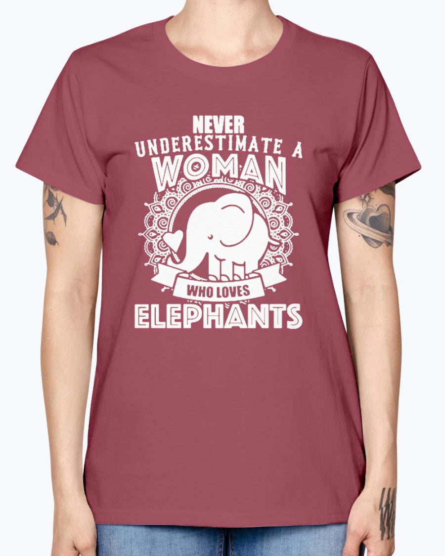 Gildan Ladies Missy T-Shirt Woman Love Elephant