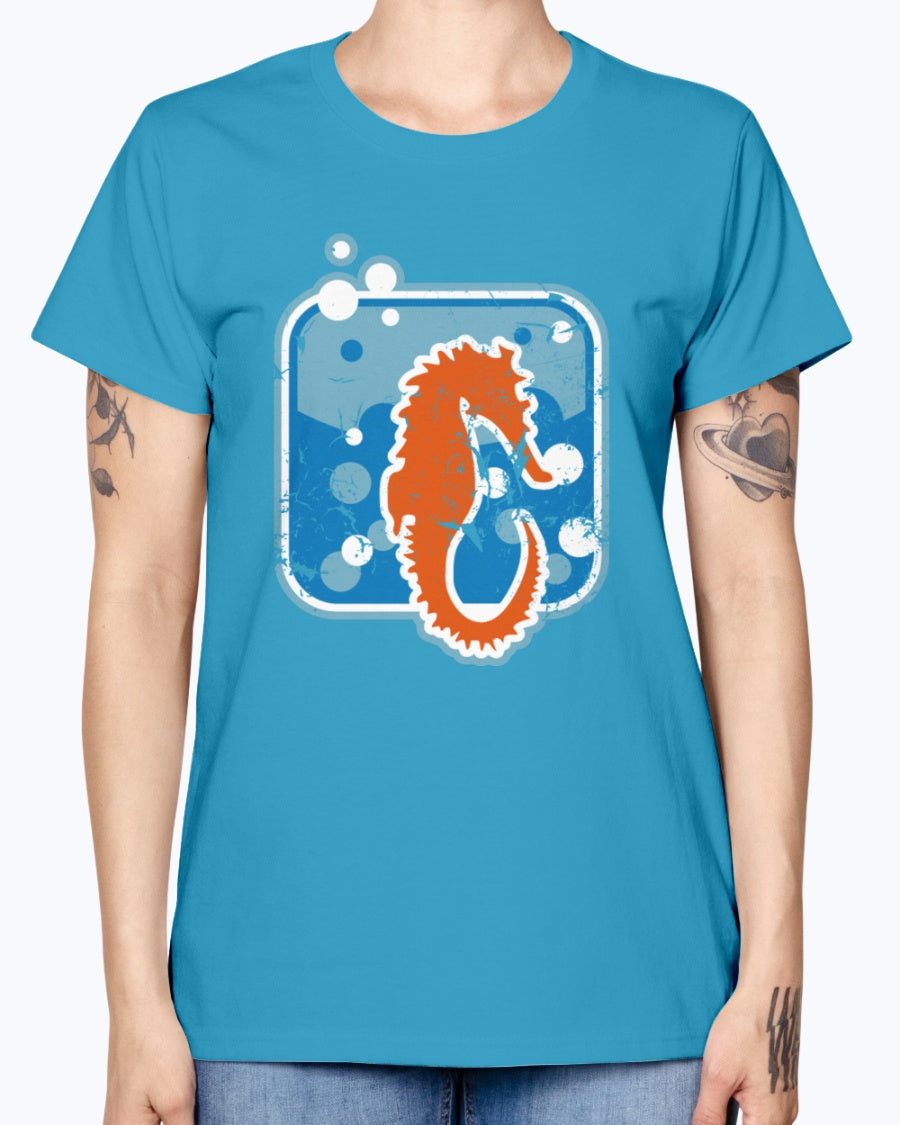 Gildan Ladies Missy T-Shirt . Seepferdchen used look