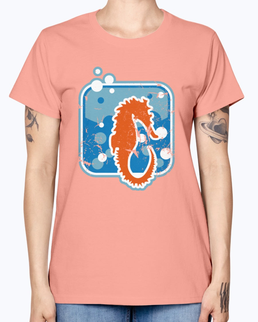 Gildan Ladies Missy T-Shirt . Seepferdchen used look