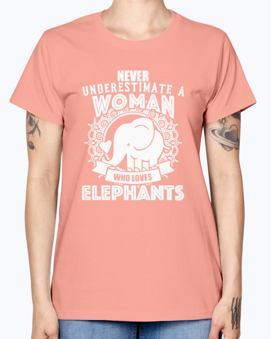 Gildan Ladies Missy T-Shirt Woman Love Elephant